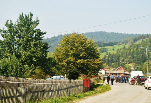 148_Pohřební průvod v Pojaně Mikuli